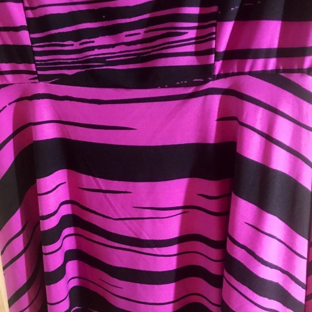 Fun Dress - Picture 2 of 5